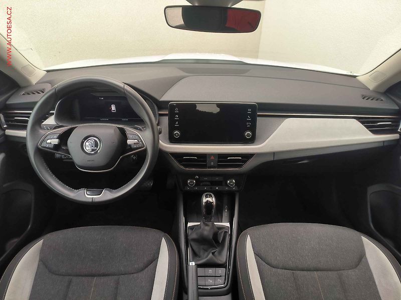 Škoda Kamiq (2024) 1.0TSi, 1.maj,ČR, DSG, LED - fotka 8 z 29