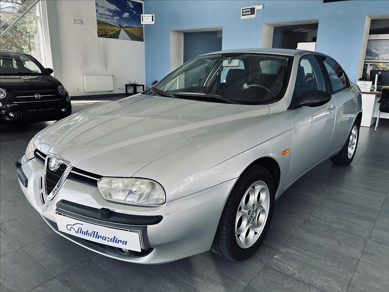Alfa Romeo 156 2,0   16V TWIN SPARK 114kW,ČR - fotka 3 z 17