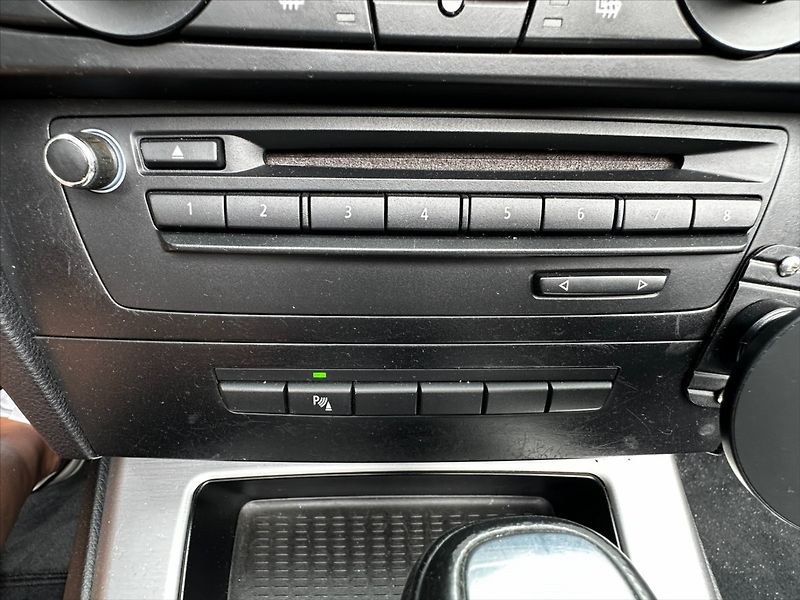 BMW Řada 3 325d 150KW-CABRIO - fotka 35 z 46