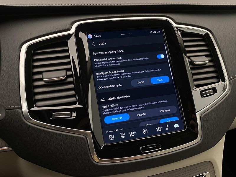 Volvo XC90 B5 AWD BRIGHT PLUS - fotka 52 z 66