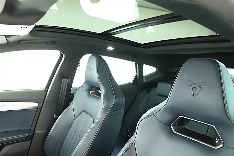 Cupra Formentor (2024) 1.4 e-Hybrid VZ - fotka 13 z 20