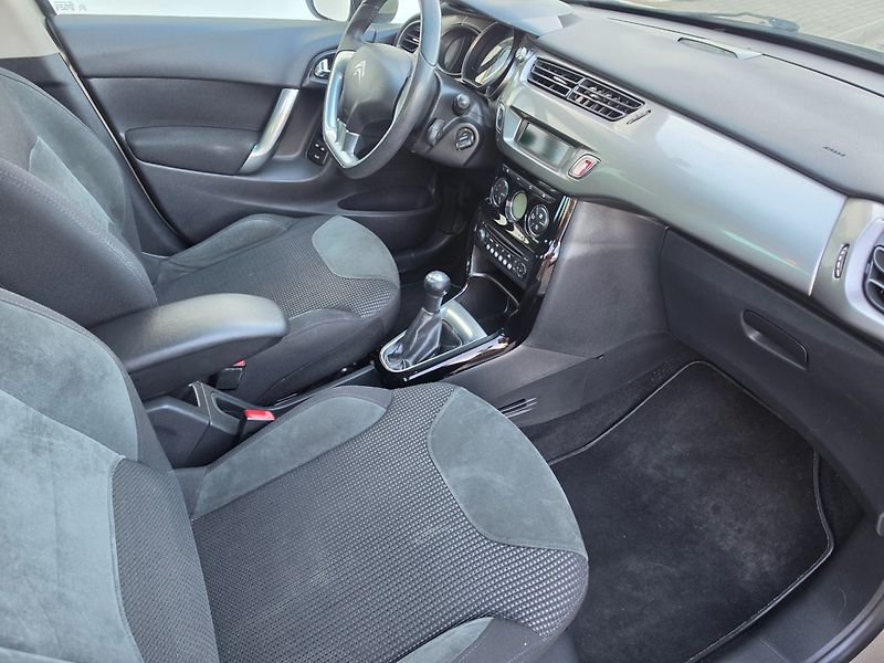 Citroën C3 (2010) 1.6 i Zimáky,Závěs - fotka 14 z 20