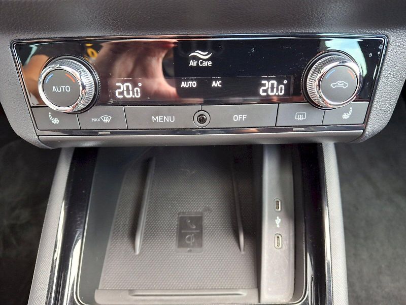 Škoda Kamiq (2023) Monte Carlo DSG 1,5TSi 110kW - fotka 10 z 35