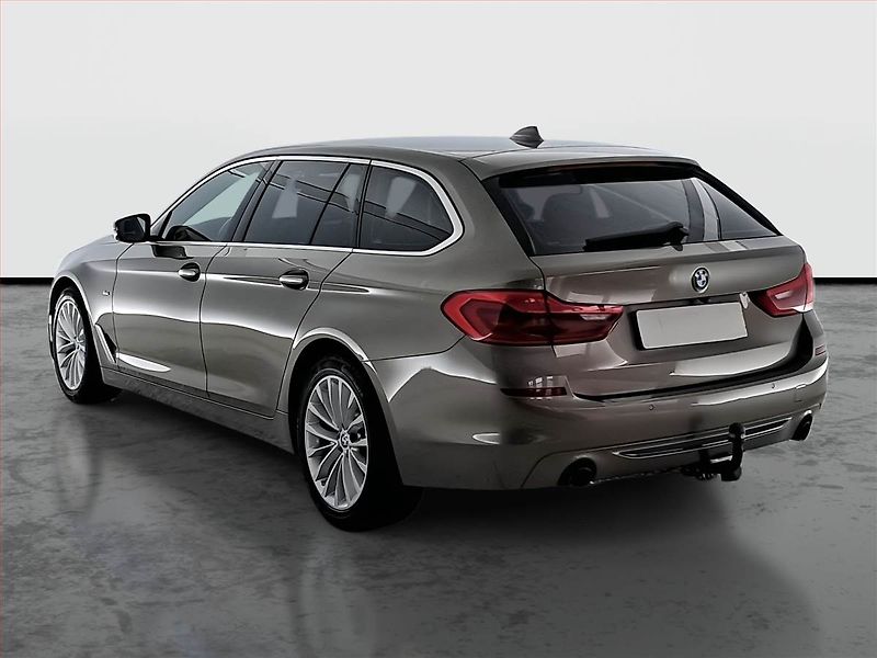 BMW Řada 5 (2017) 520d, Automat, Kůže, Navi - fotka 4 z 26