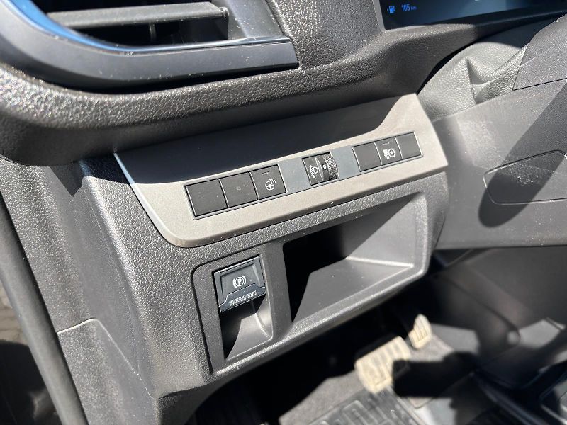 Toyota ProAce Verso 2,0 D-4D 8AT L2 Family Webasto - fotka 13 z 27