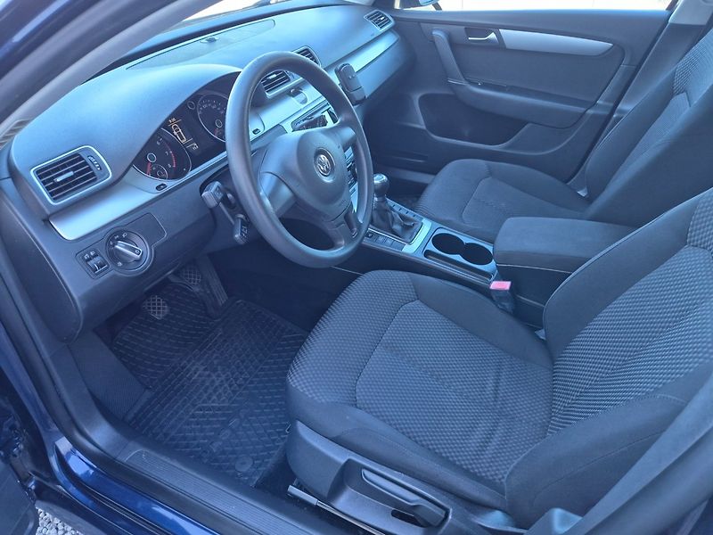 Volkswagen Passat (2011) 1.4 TSI Navi, Rozvody,oleje - fotka 19 z 27