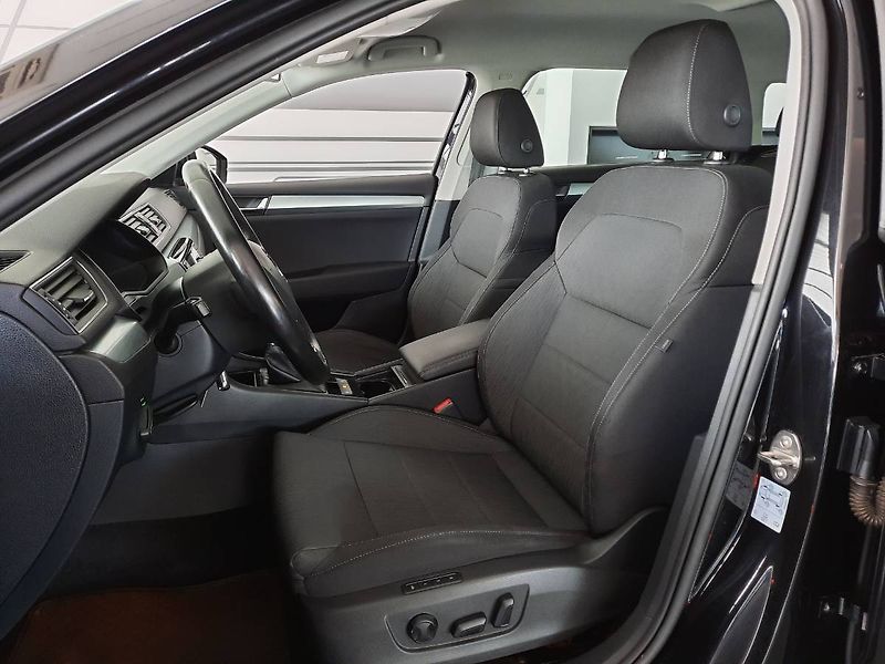 Škoda Superb (2016) Combi 2.0 TDI (110kW/150k) Amb - fotka 7 z 21