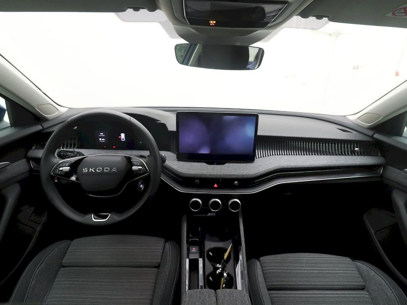 Škoda Superb (2025) COMBI PHEV 1.5 TSI 150kW DSG - fotka 5 z 29