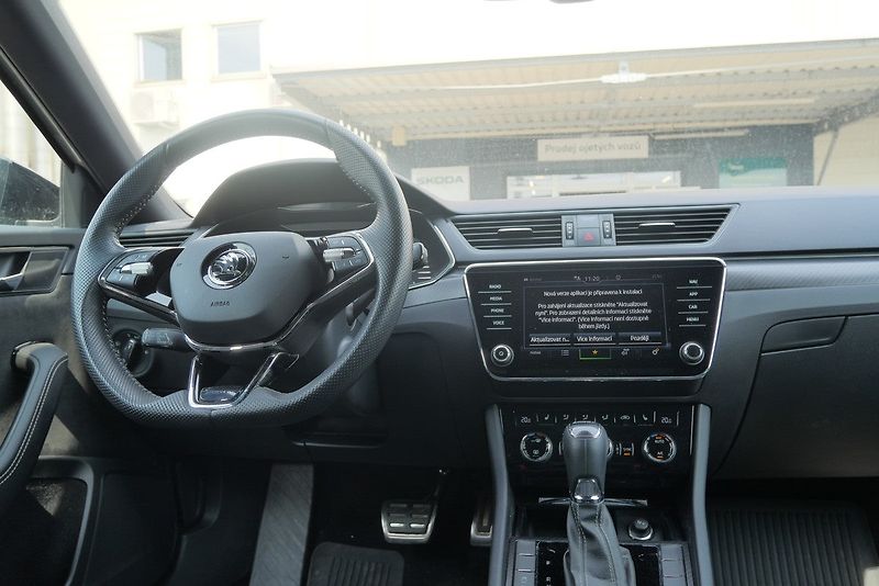 Škoda Superb - fotka 6 z 6