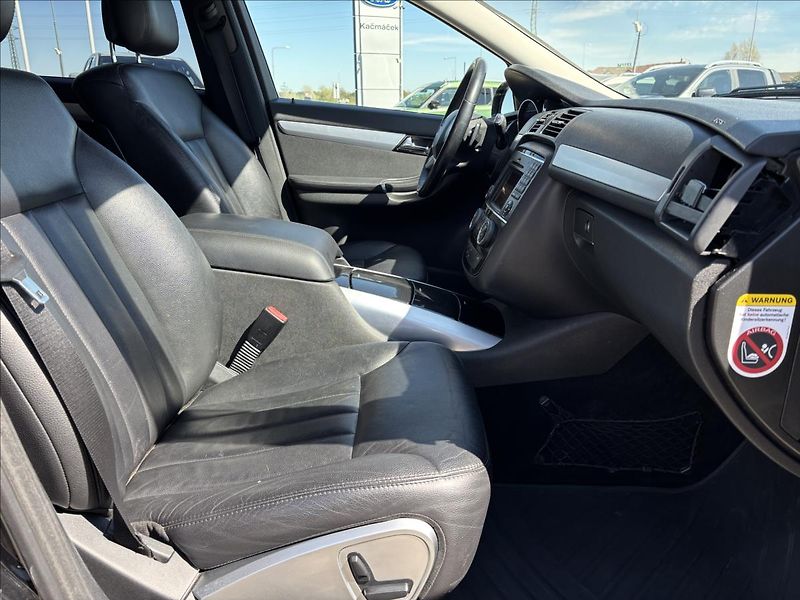 Mercedes-Benz Třídy R 3,0 CDI R 320 4-Matic - fotka 17 z 39
