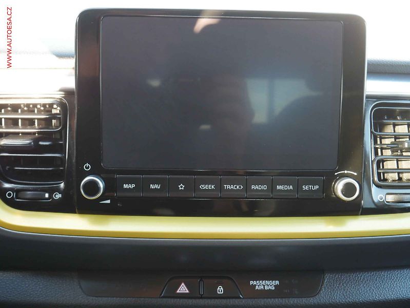 Kia Stonic (2021) 1.0 T-GDi, ČR, Navi, kamera - fotka 12 z 19