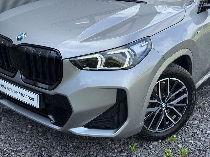 BMW X1 xDrive23i - fotka 18 z 21