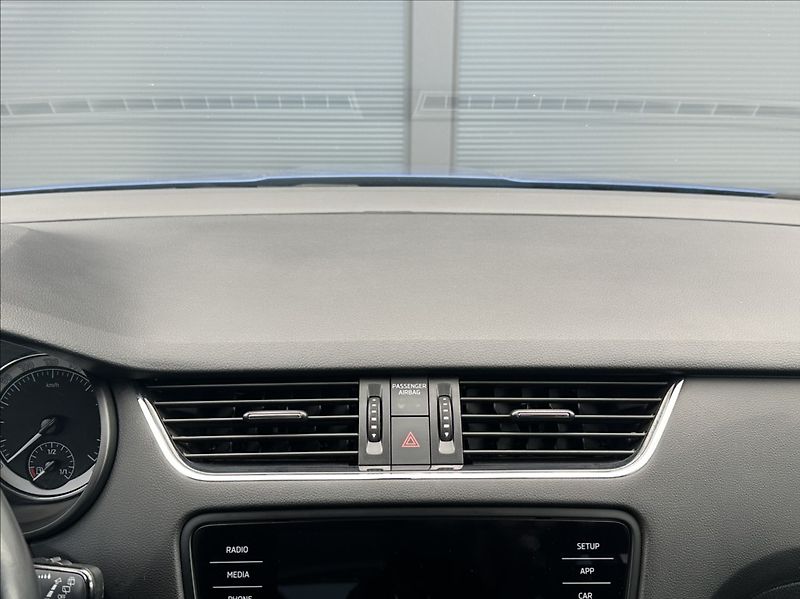 Škoda Octavia 2,0 TDI 150PS  Style M/T - fotka 24 z 54