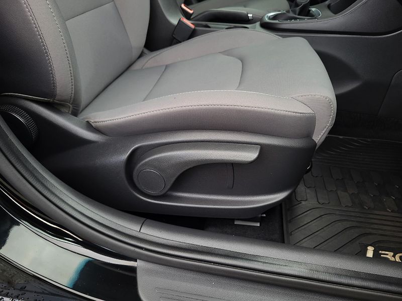 Hyundai i30 FASTBACK 1.5 T-GDI mHEV 118kW - fotka 29 z 47
