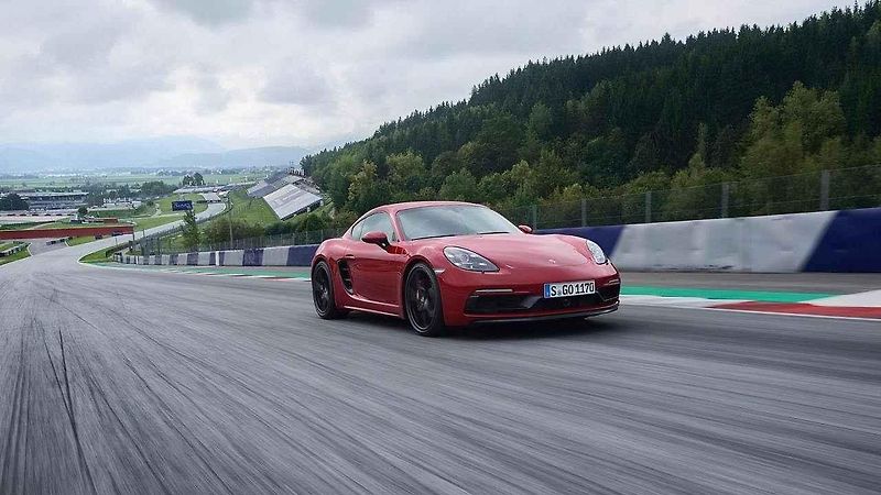 Porsche 718 Boxster GTS.