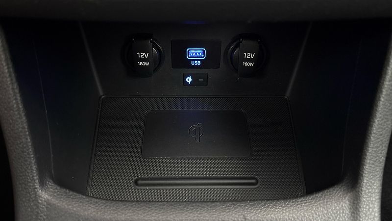Hyundai i30 1.5 T-GDI Smart Kombi - fotka 21 z 26