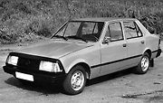Lidé v mladoboleslavské automobilce tušili, že v tom zůstali sami a dále pracovali s tím, co měli k dispozici. V červnu 1979 postavili prototyp Š 762 P1, sedan se stupňovitou zádí a v prosinci dokončili hatchback Š 762 P2 s výklopnou zadní stěnou.