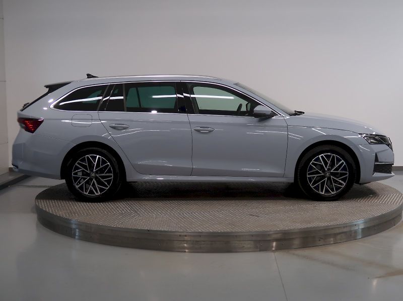 Škoda Octavia (2025) TOP PREMIUM 2.0TDI 110KW DSG L - fotka 8 z 42