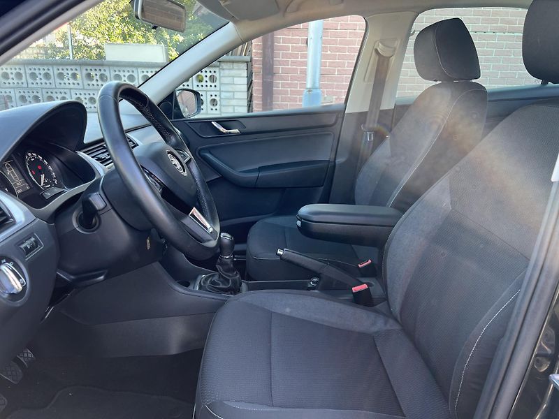 Škoda Rapid 1.2TSi 63kw PŮVOD ČR KLIMA ALU - fotka 9 z 37