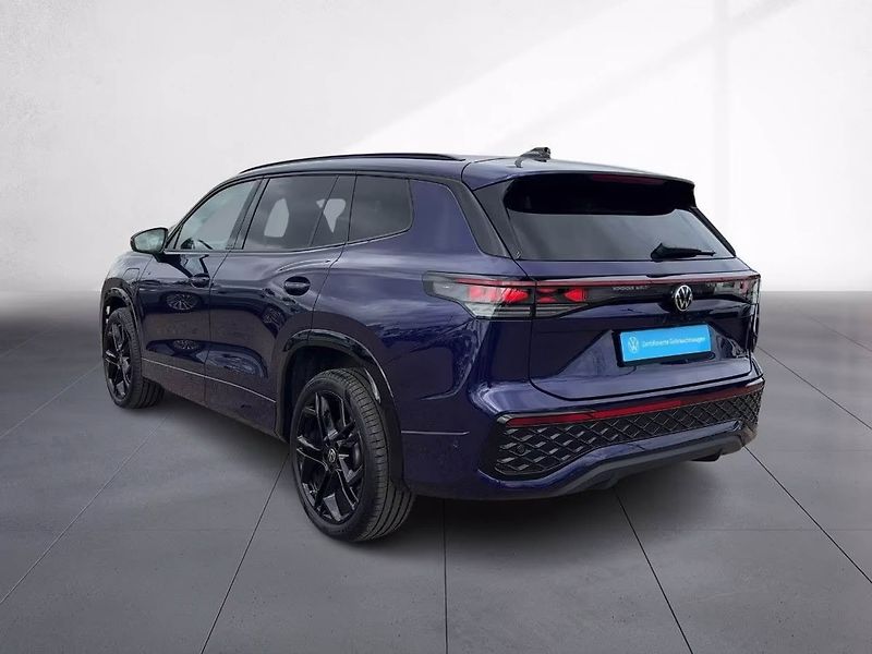 Volkswagen Tayron eHybrid 200kW R-Line 360 HuD - fotka 4 z 12