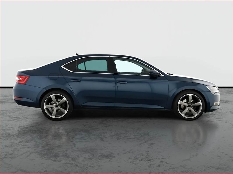 Škoda Superb (2016) Style 2.0 TDI, 4X4, Automat - fotka 6 z 17