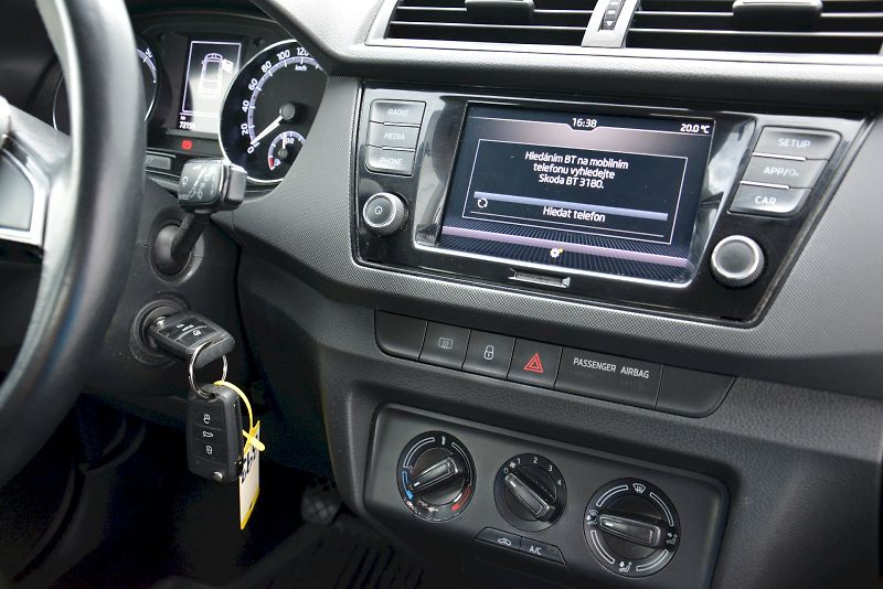 Škoda Fabia (2020) 1.0 TSI 70 kW Ambition PLUS - fotka 21 z 21