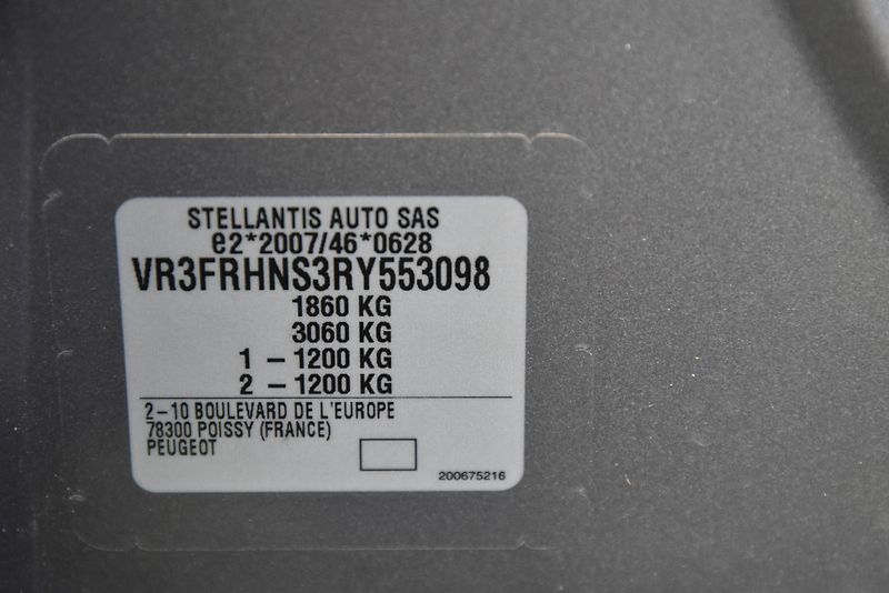 Peugeot 308 1.2 PureTech A/T,LED,TEMP,DPH - fotka 50 z 50