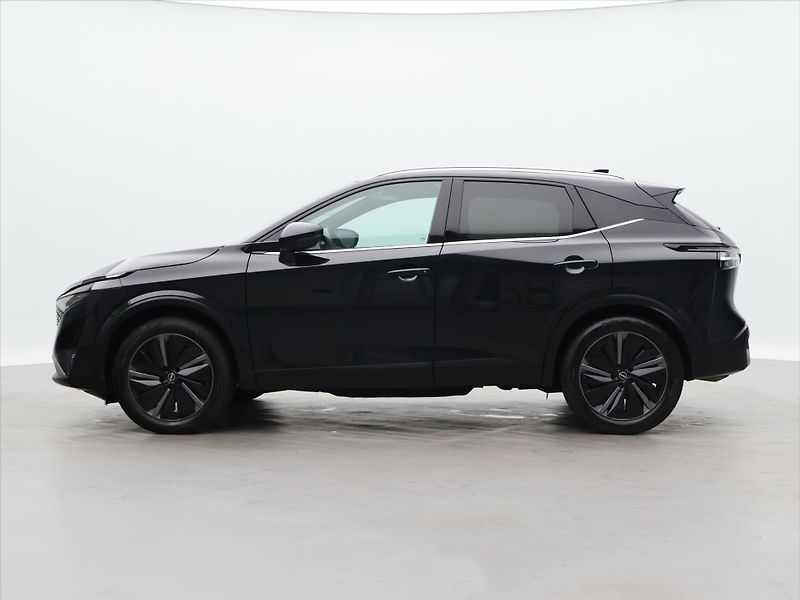 Nissan Qashqai 1,3 DIG-T 116kW 4x4 Tekna CZ D - fotka 4 z 37