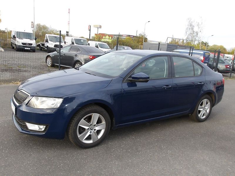 Škoda Octavia 1,6TDi 1.MAJITEL ! NAJ.137000k - fotka 2 z 30
