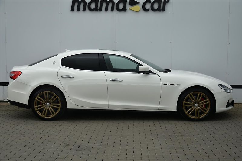 Maserati Ghibli 3.0 S Q4 302kW NAVI - fotka 8 z 29