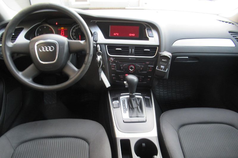 Audi A4 2.0 TDi AUT. KLIMA *AUTOMAT* - fotka 9 z 18