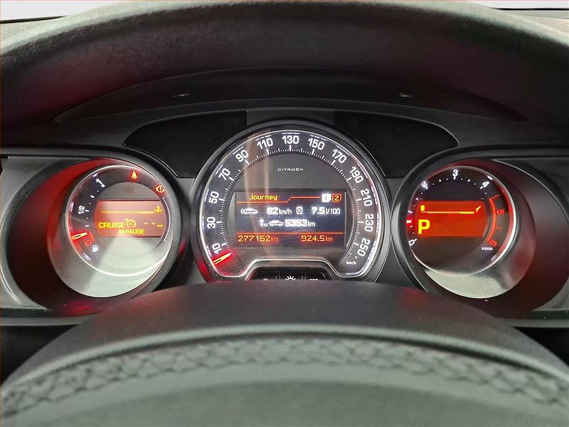 Citroën C5 (2014) 2.2 HDI, 4X4, Automat, Navi - fotka 11 z 15