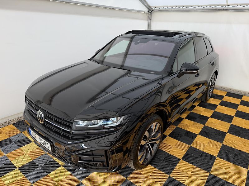 Volkswagen Touareg 3.0Tdi*210kw*1-MAJ*DPH*R-Line* - fotografie inzerátu