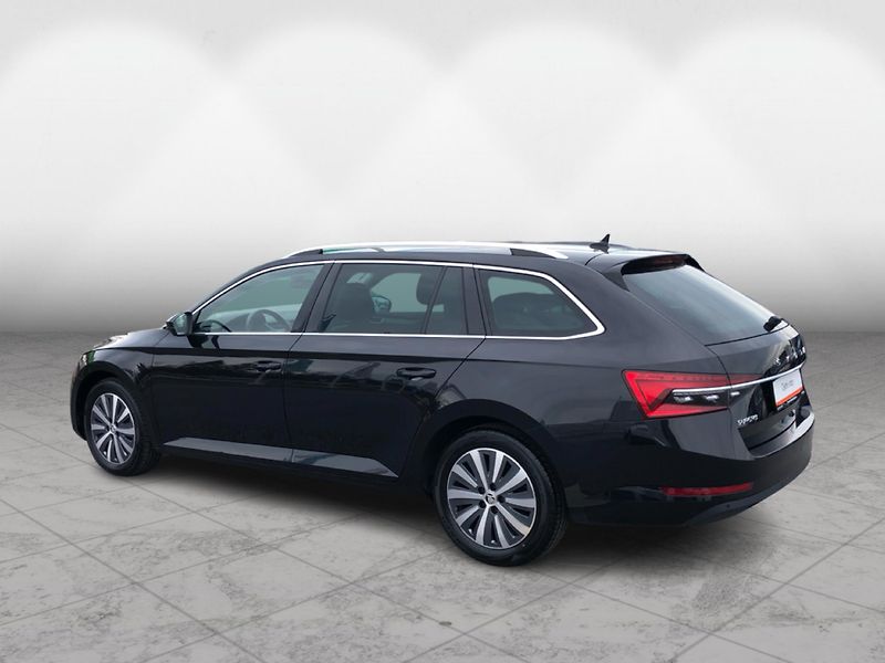Škoda Superb COMBI 2.0 TDi DSG 7st. SYTLE - fotka 7 z 30