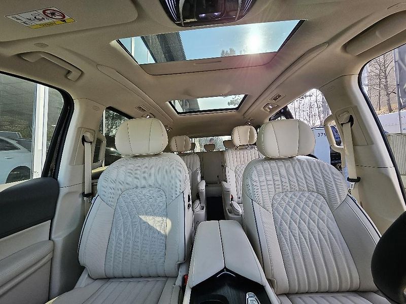 Voyah DREAM (2023) VOYAH DREAM  - fotka 15 z 18