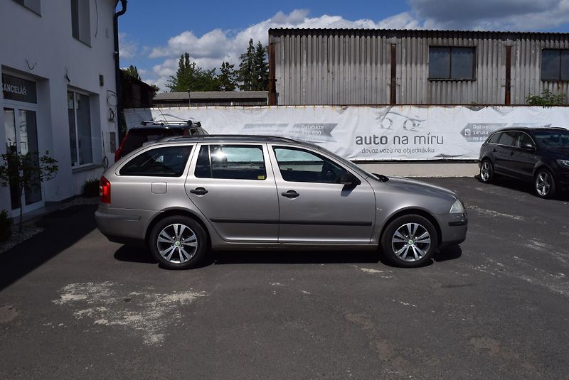 Škoda Octavia (2007) 1.6MPI 75kw CLASSIC KLIMA  - fotka 6 z 38