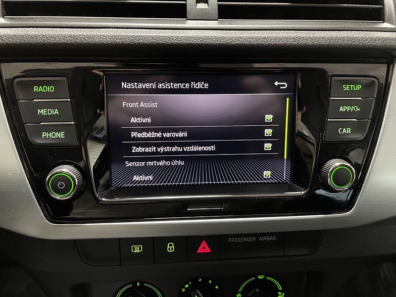 Škoda Fabia 1.0 TSi ČR CEBIA  - fotka 28 z 30