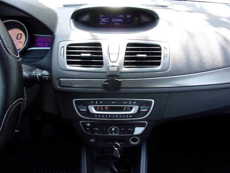 Renault Mégane (2010) 1.4TCe96kW 2xALU KOLA DIGIKLIM - fotka 11 z 22