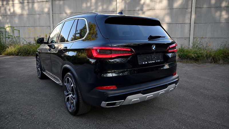 BMW X5 (2022) 30d M paket | 1. maj. - fotka 5 z 39