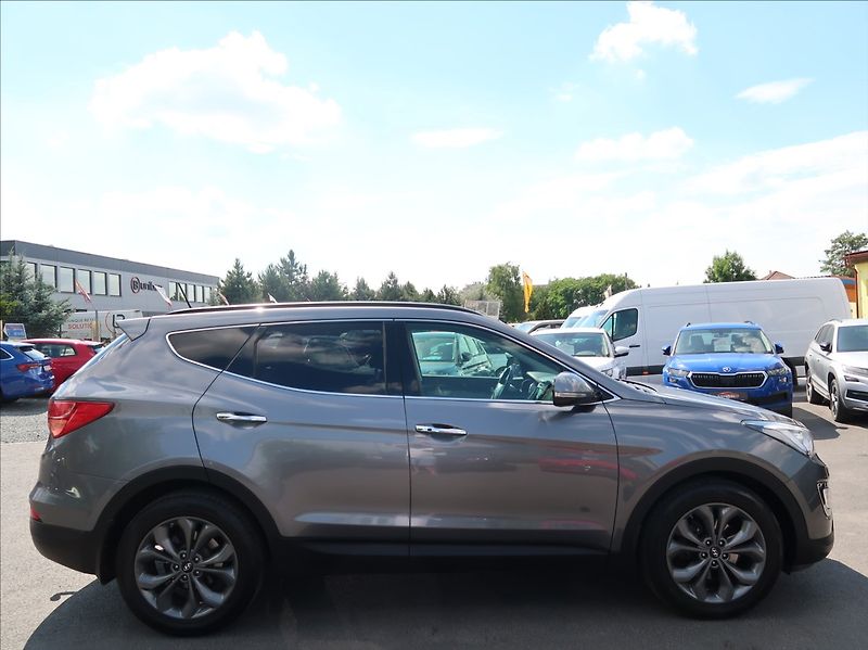 Hyundai Santa Fe 2,2 CRDi,145kW,NovéČR,Premium - fotka 5 z 37