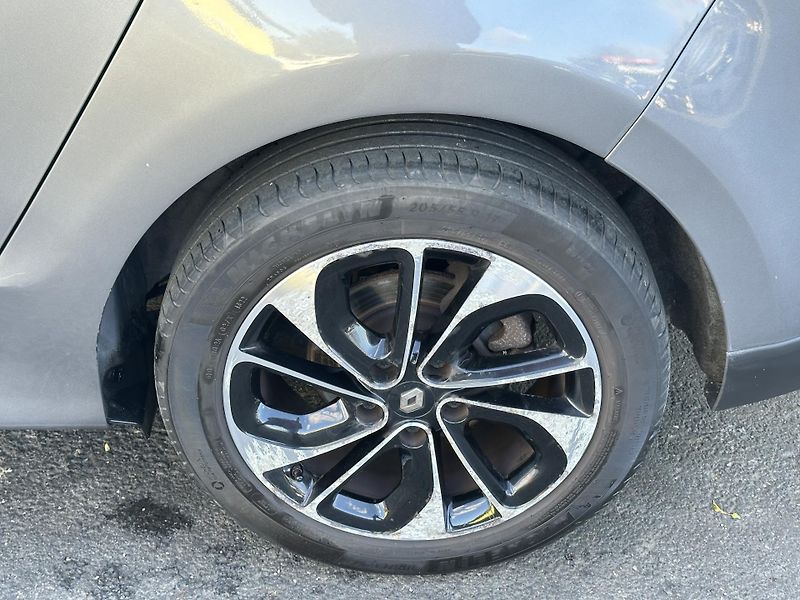 Renault Grand Scénic (2016) 1.2TCe/97kW *BOSE*7.Míst*1.Maj - fotka 46 z 47