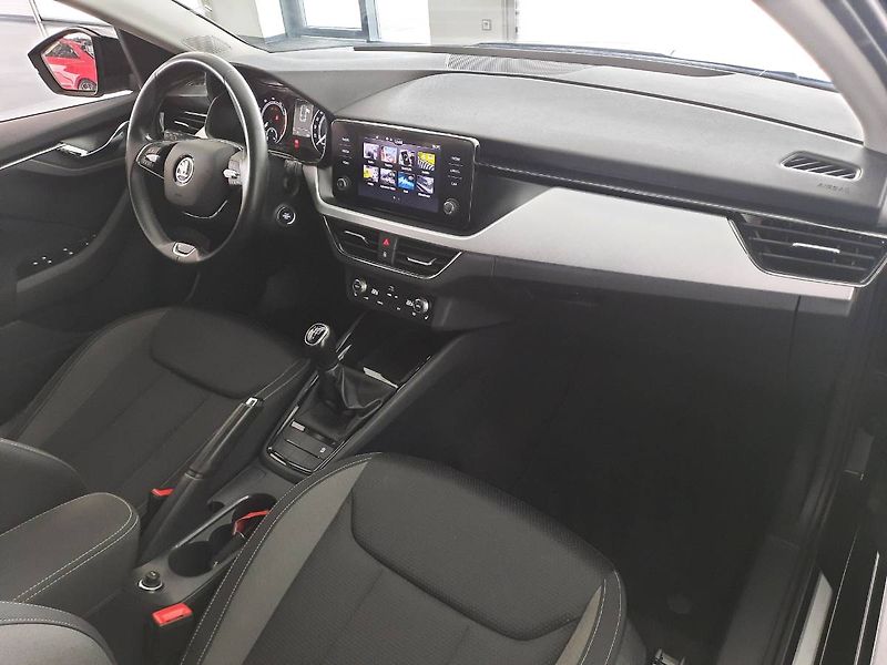 Škoda Scala (2022) Ambition 1.0 TSI (70kW/95k) - fotka 10 z 25