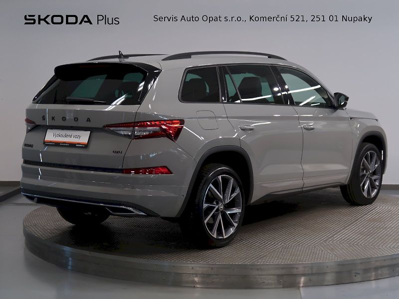 Škoda Kodiaq (2023) SPORTLINE 2.0TSI 140KW 4x4 DSG - fotka 2 z 44