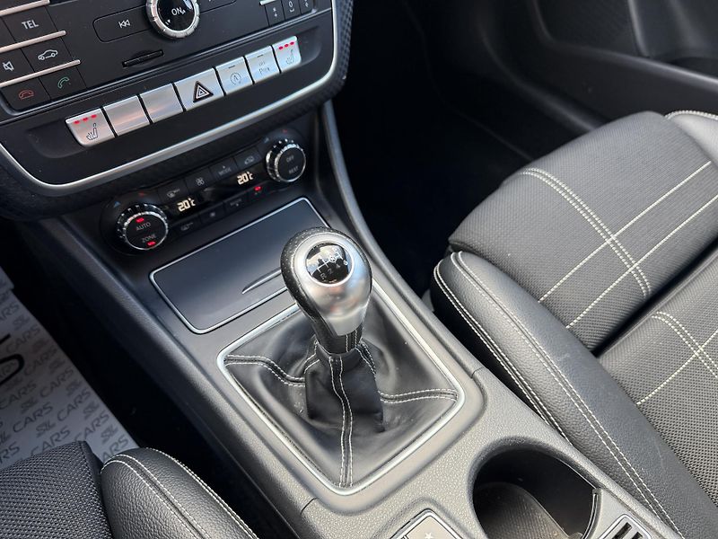 Mercedes-Benz Třídy A 180i LED NAVI KAMERA SERVISKA - fotka 28 z 40