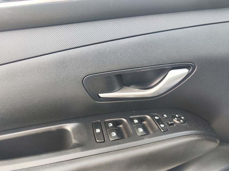 Hyundai Tucson 1.6 T-GDI/110kW Comfort DCT - fotka 26 z 28