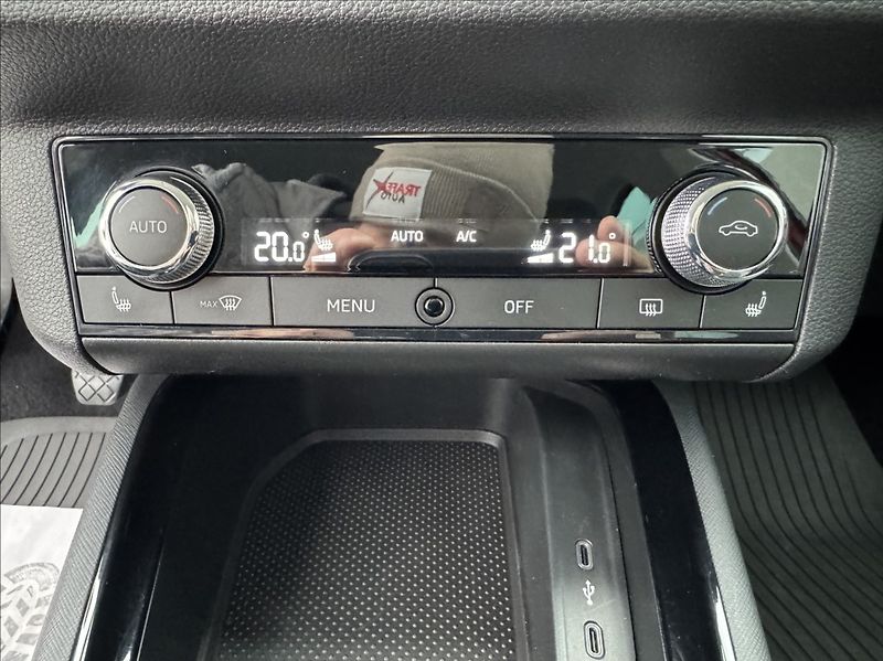 Škoda Kamiq 1,5 TSI STYLE DPH 1maj původČR - fotka 34 z 50