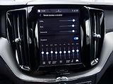Volvo XC60 B5 AWD ULTRA / B&W / VZDUCH - náhled 46