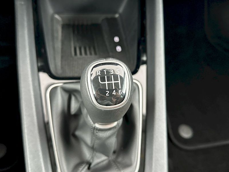 Škoda Octavia (2025) 1.5TSI 110kW Exclusive Selecti - fotka 27 z 37