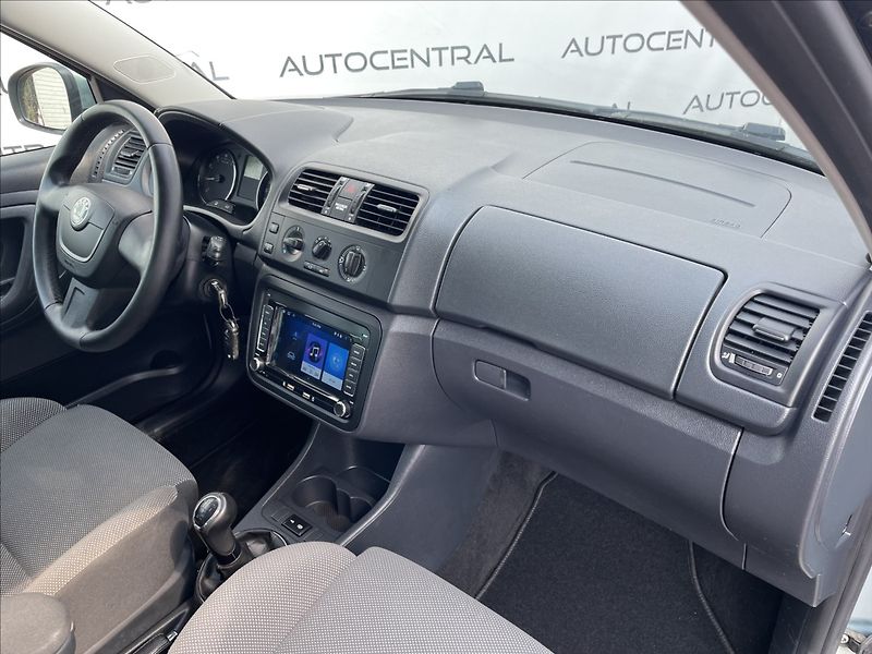 Škoda Fabia 1,2 HTP,51kW,STK 7/28 - fotka 16 z 20