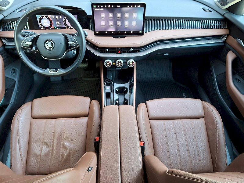 Škoda Superb (2024) Combi L&K DSG 2,0TDi 110kW - fotka 5 z 34